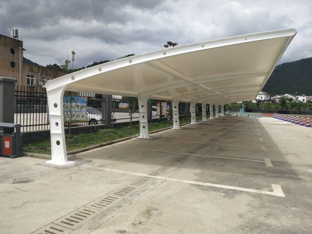 《极限竞速：地平线辆车与季节系统等你探索！足球直播- NBA直播- 世界杯直播- 专业赛事超清直播Live