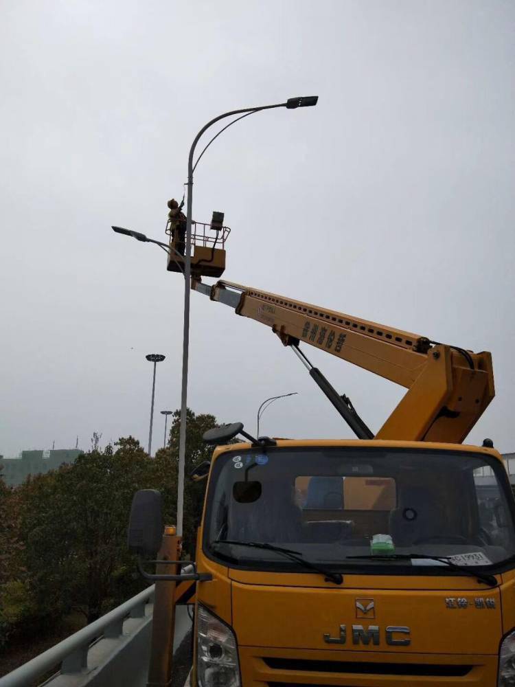 高空作业车出租,路灯维修车出租,路灯安装车出租,登高车出租,工程车