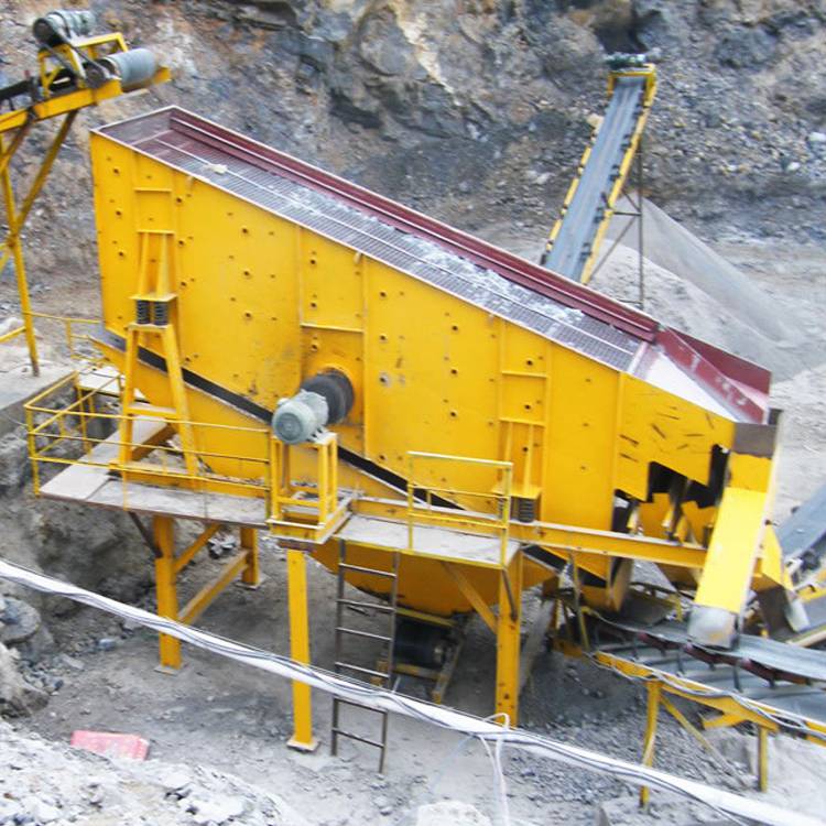 大理矿用振动筛云南大型石子振动筛规格型号雄鼎双层石子振动筛图片