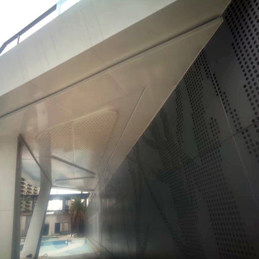 烤漆铝板幕墙装饰