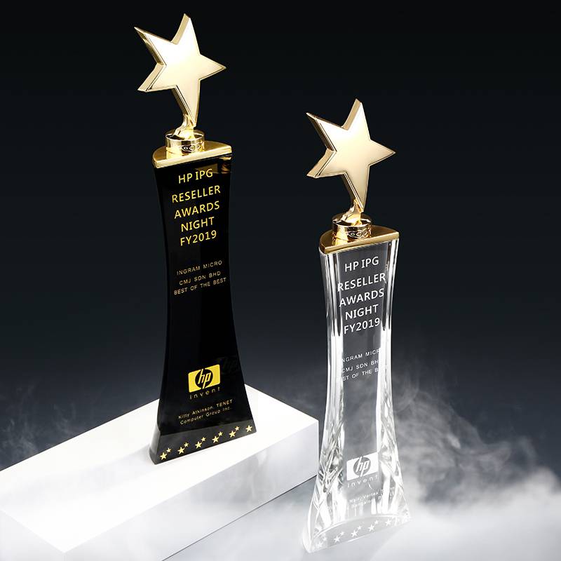 中国平安人寿保险年度风云人物晚会颁奖纪念奖杯定制