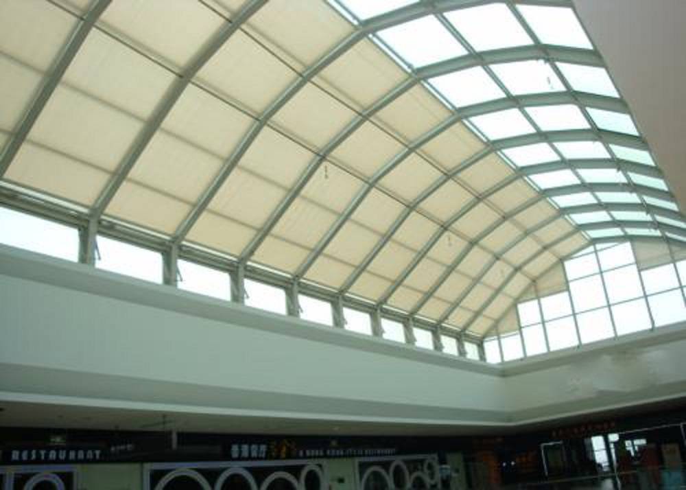 菏泽商场天棚帘菏泽体育馆采光顶天幕帘室内电动遮阳帘幕布