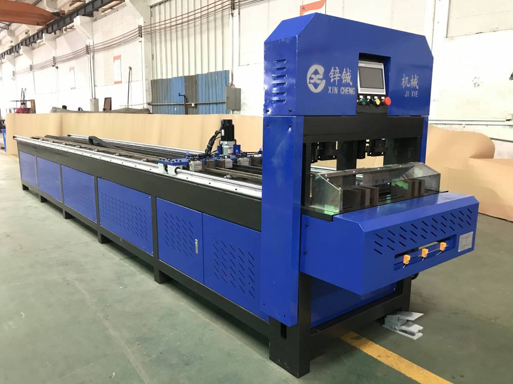 产品信息   产品类别:两缸数控冲孔机   品牌:锌铖机械   型号