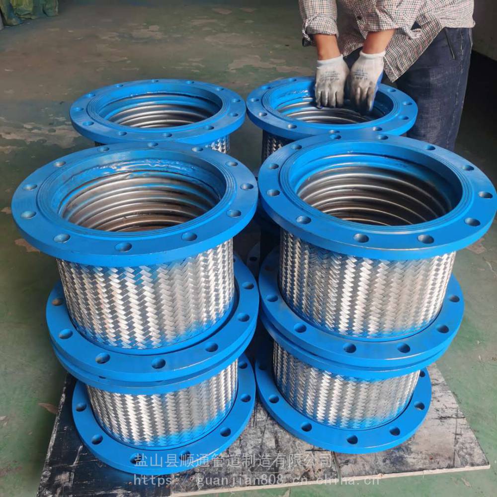 供应耐油304金属软管罐车装卸dn150长度1米法兰金属软连接