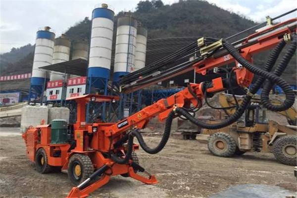 石灰石矿用单臂液压掘进台车凿岩机型号dw171