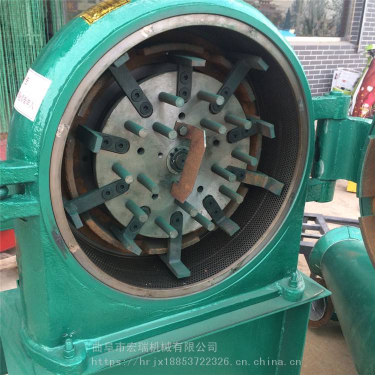 山西小型自吸式齿盘粉碎机优质***粉碎机家用小型齿盘粉碎机