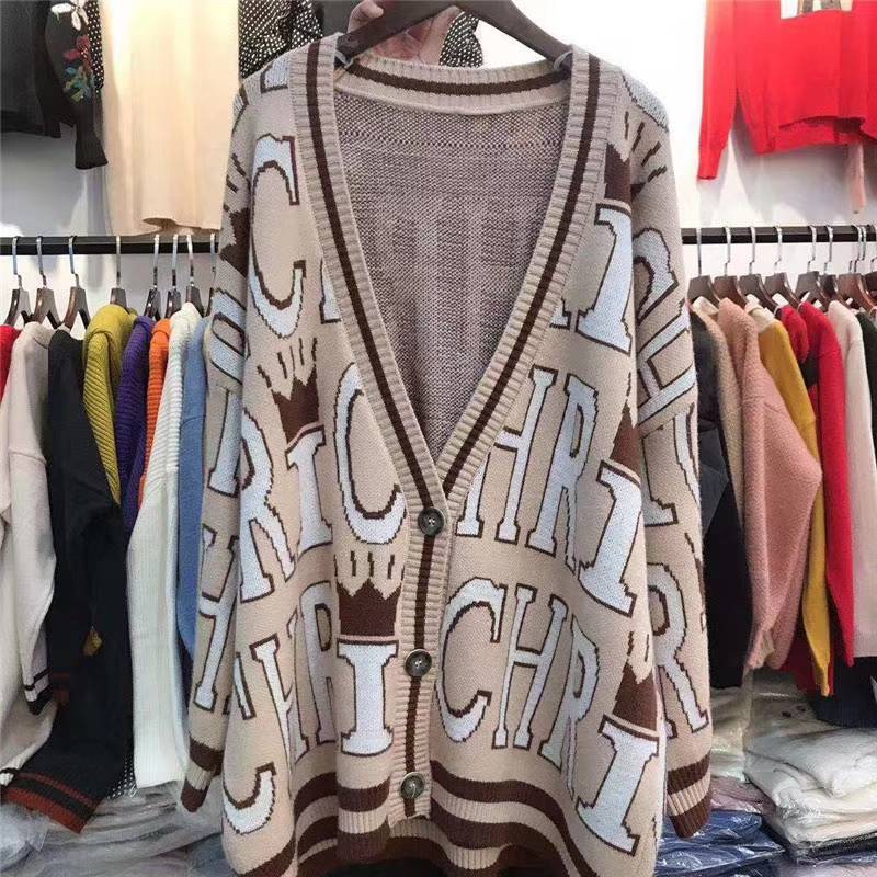 黑龙江鸡西服装批发2元3元5元毛衣 打底女式针织衫地摊货源好卖