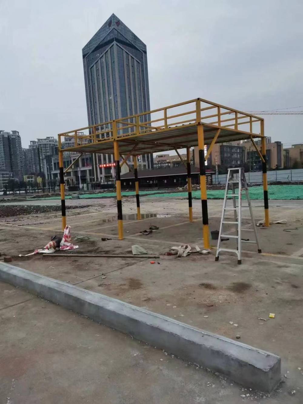 南充市施工通道防护棚建筑工地安全通道胜贤厂家