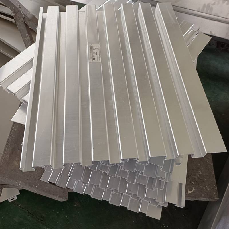 铝单板表面开槽铝单板背板刨槽折弯艺术铝单板工艺品