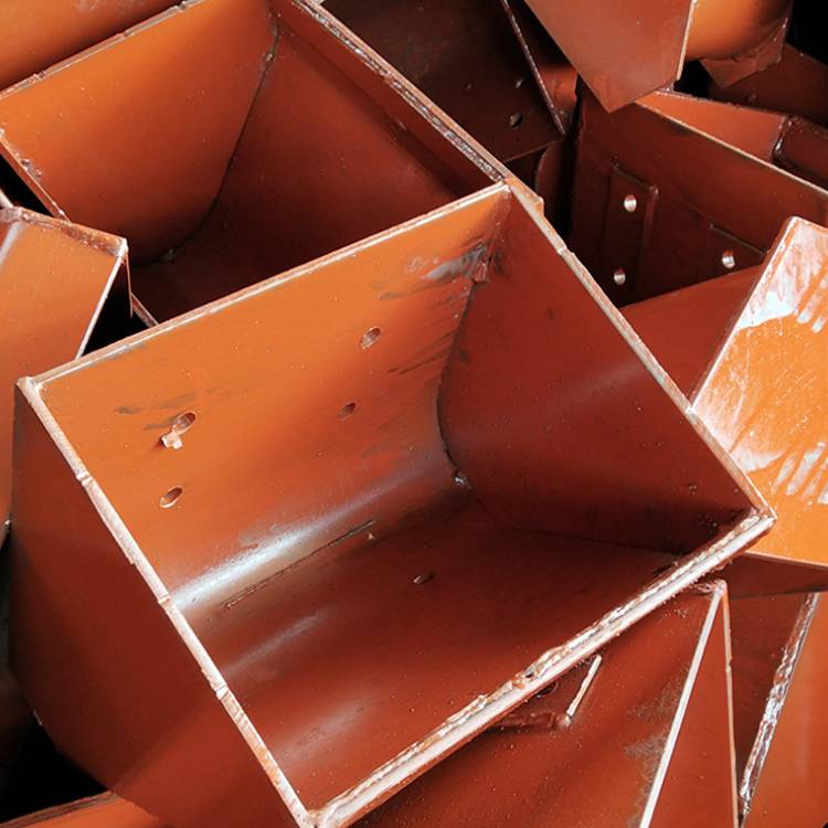 ne200型板链垂直提升机q235材质铁斗从升铸铁钢板挖斗