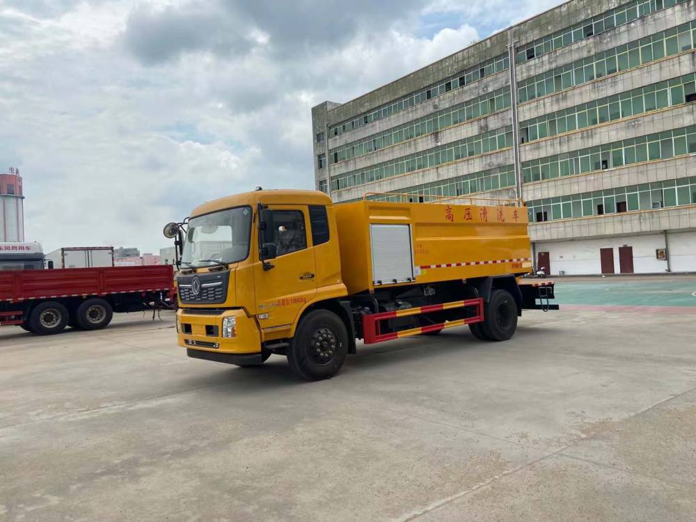 東風天錦管道疏通車天錦高壓清洗疏通車