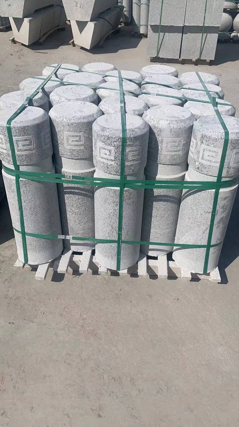 随州黄金麻异形加工将军柱石材栏杆拦路石厂家