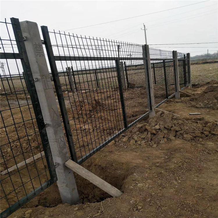 高铁防护网厂家铁路封闭护栏网铁丝封闭网