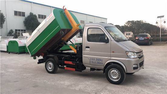 4方柴油勾臂垃圾车云内102马力跃进凯马勾臂车报价