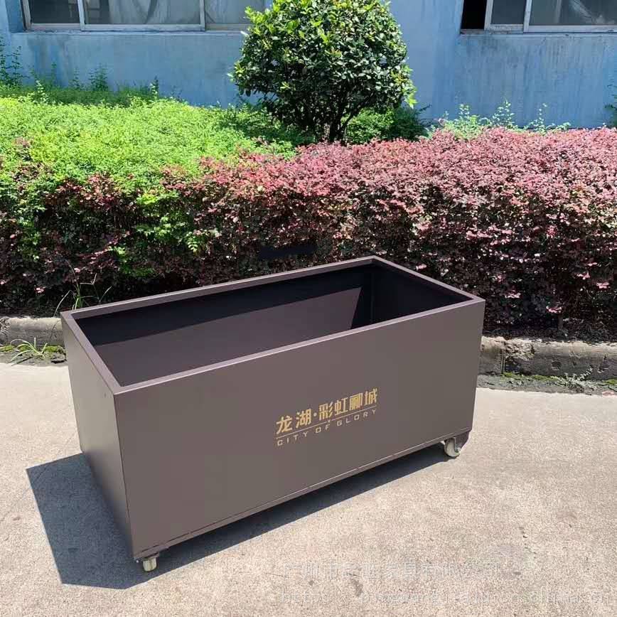 0镀锌板烤漆,不锈钢花箱的制作工艺主要是通过焊接成型经过打磨,抛光