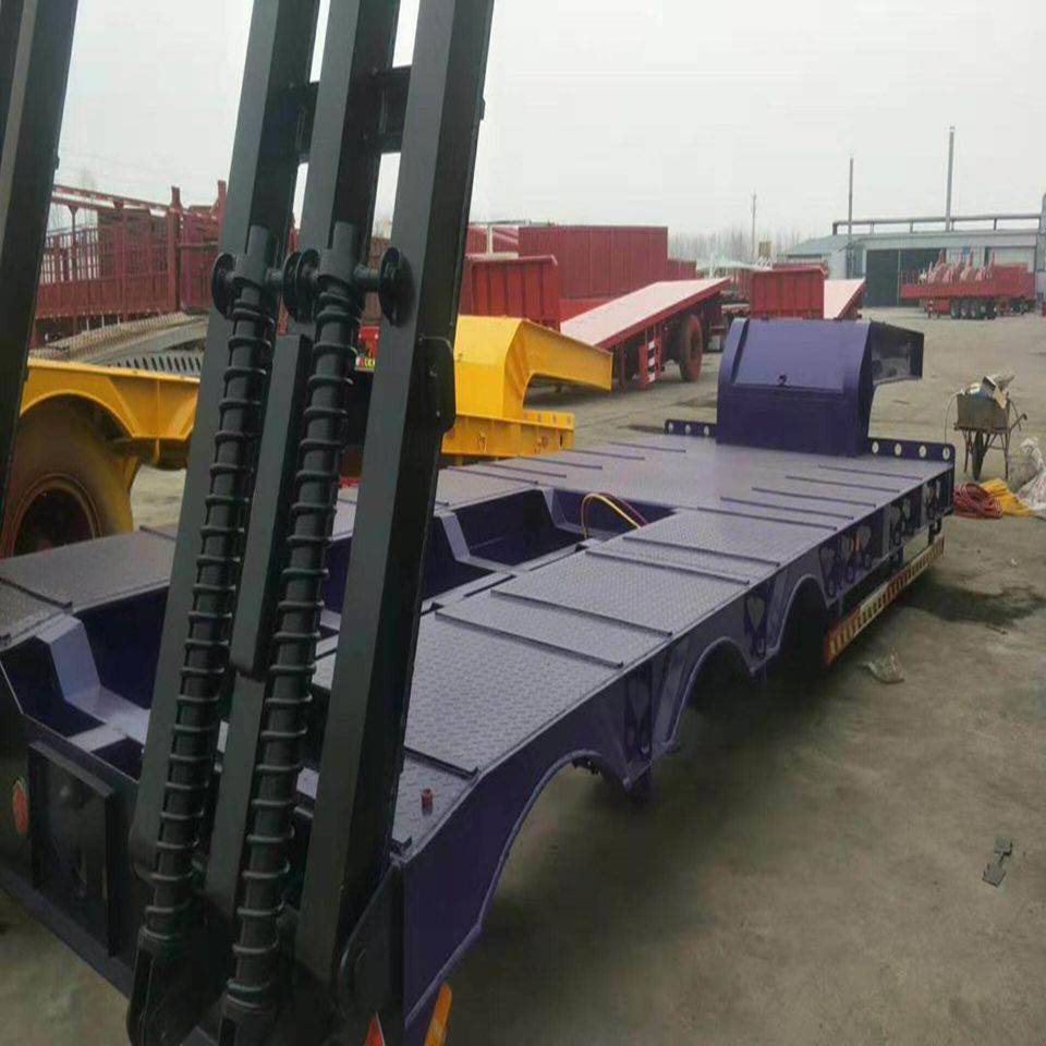 低平板半挂车低板高度