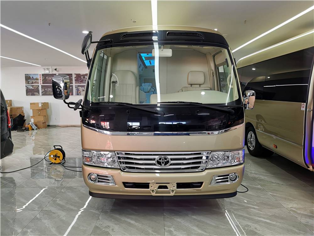 珠海26座中巴带司机租车旅游团建租车租车服务