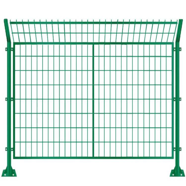 扁铁框架护栏网高速公路铁路边隔离栅铁路铁路预埋式铁丝网图片