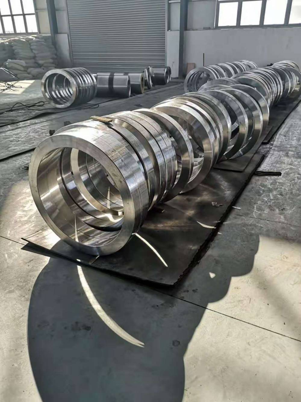 济鲁锻造齿轮钢17crnimo6锻件锻圆17crnimo6齿轮价格保探伤工期快