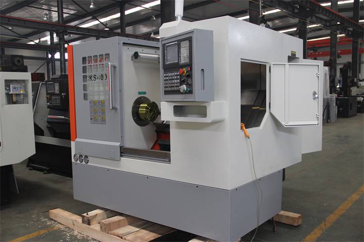 线轨斜床身数控车床cks400l