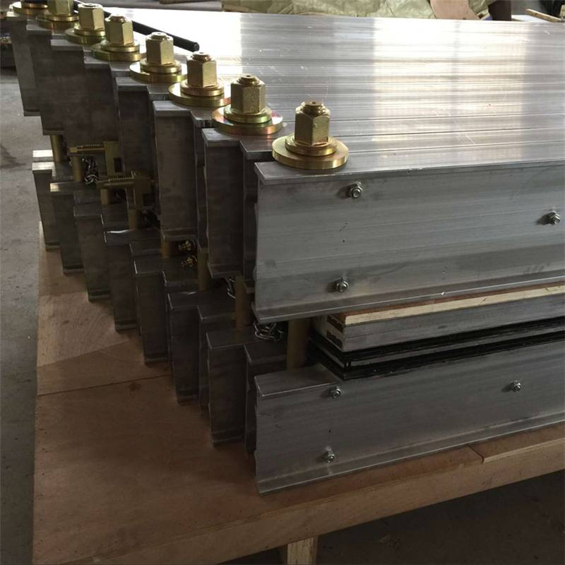 供应皮带热硫化机水压板drlj1000830