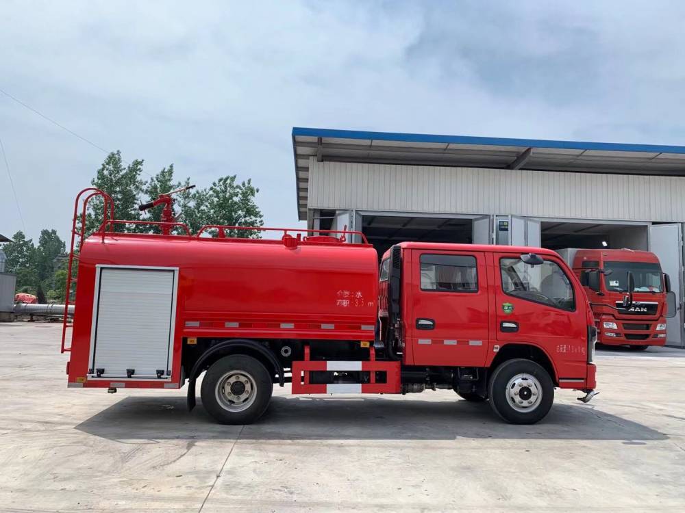 3吨水罐消防车供水消防车生产制造商