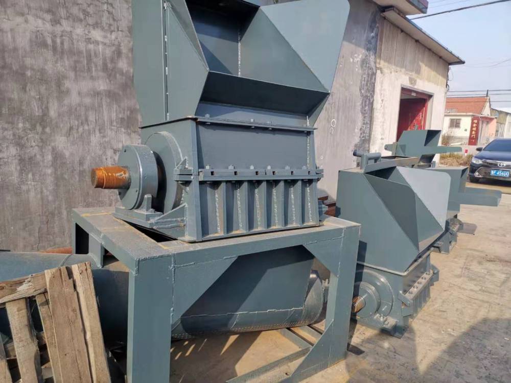 大型塑料破碎机塑料粉碎机图片