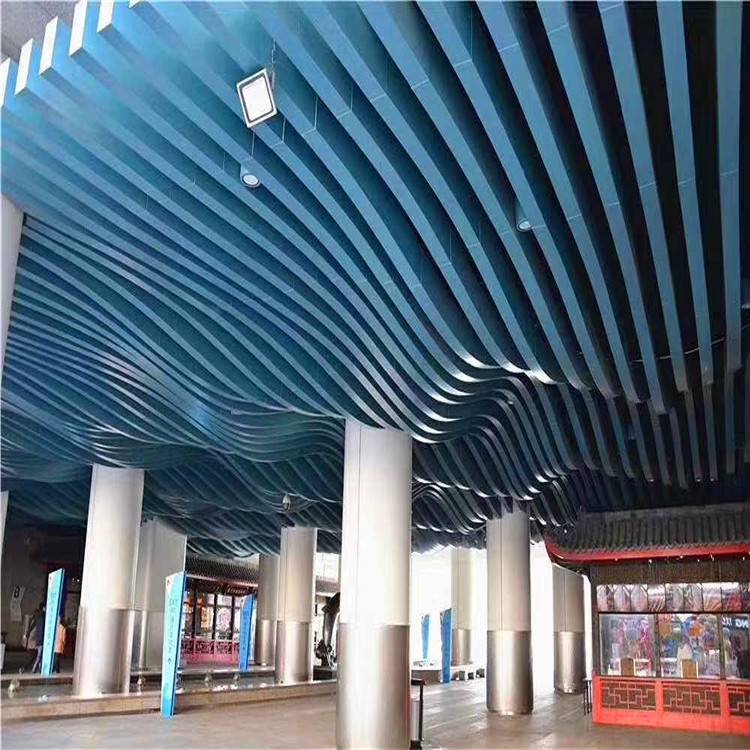 工程铝天花吊顶u型槽弧形铝方通吊顶