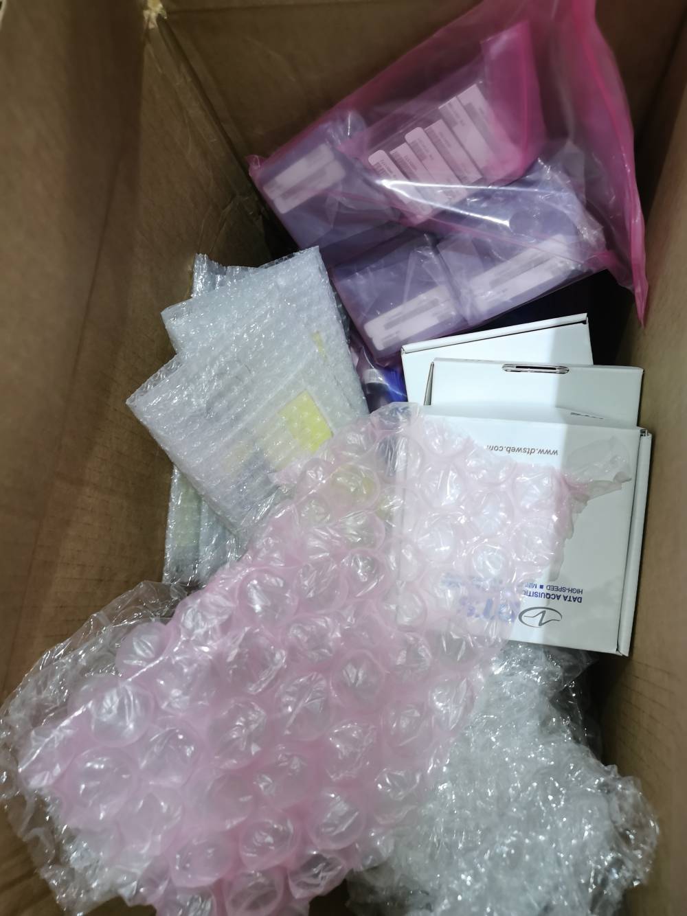 Accelerometer美国PCB三轴传感器357B69说明书
