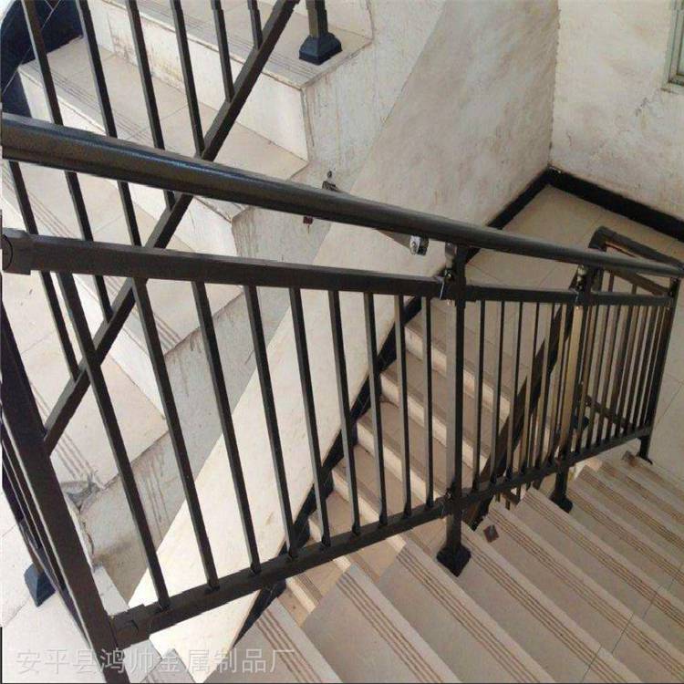 方管楼梯扶手郑州楼梯扶手锌钢材质安全