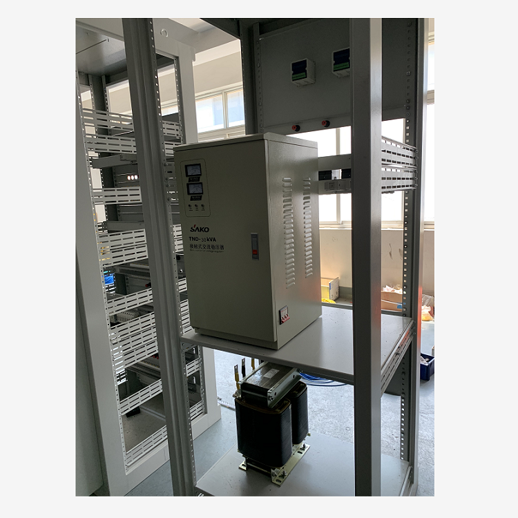 馈线柜,旁路变压器柜是根据大型ups旁路系统特殊要求设计制造的非标