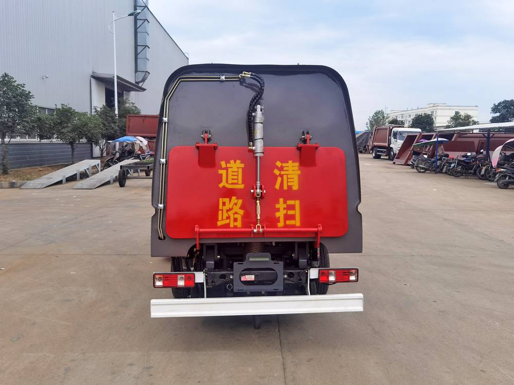 株洲道路清扫车_天锦道路清扫车_现车***