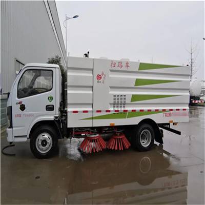 出售5吨扫路车路面清扫5吨清扫车价格低