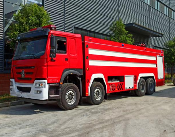 24吨水罐泡沫消防车重汽国六重型消防车多功能消防车