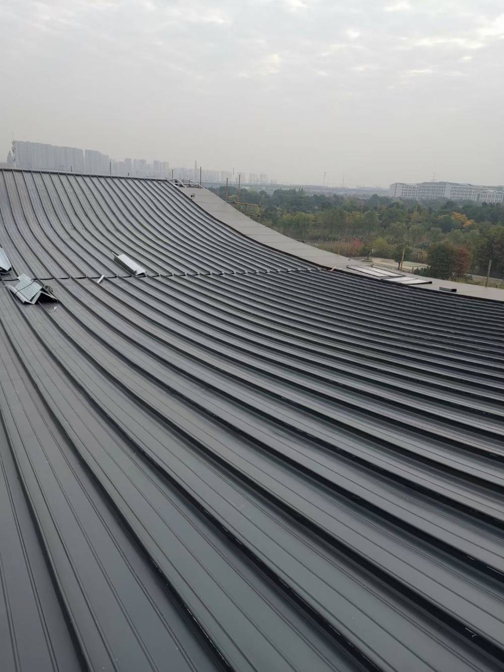 【铝镁锰合金屋面板】视频介绍 - 中国供应商