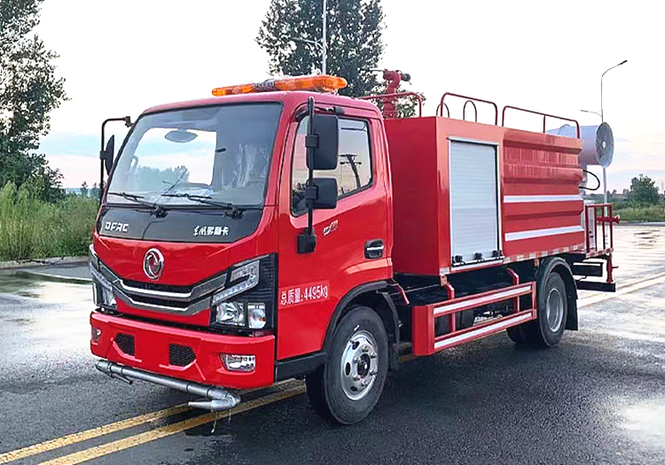 东风4吨多功能消防水罐车小型社区民用紧急救火车