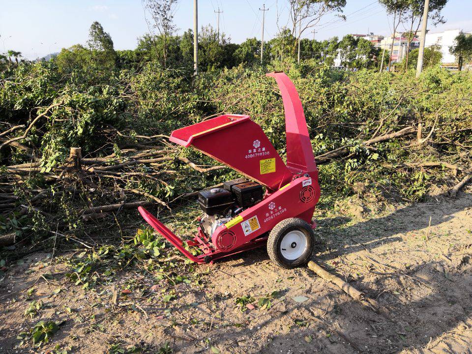 园友之星13hp枝条切碎机树枝粉碎机还田机碎草机枝条秸秆粉碎机