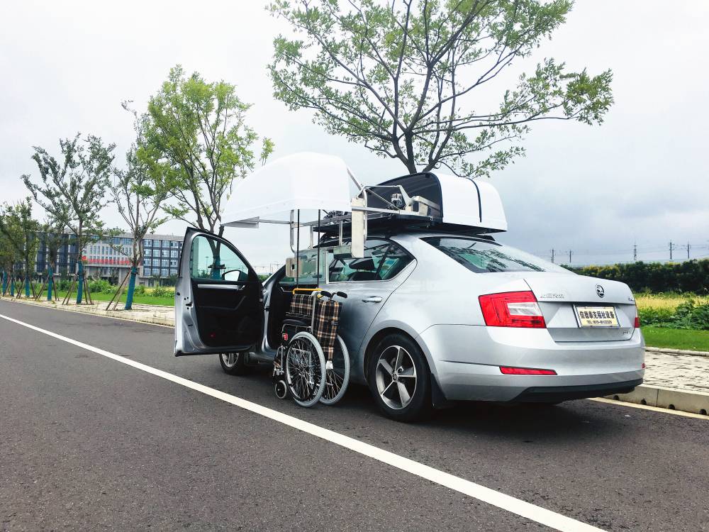汽车车顶轮椅收存装置残疾人电动轮椅收纳箱