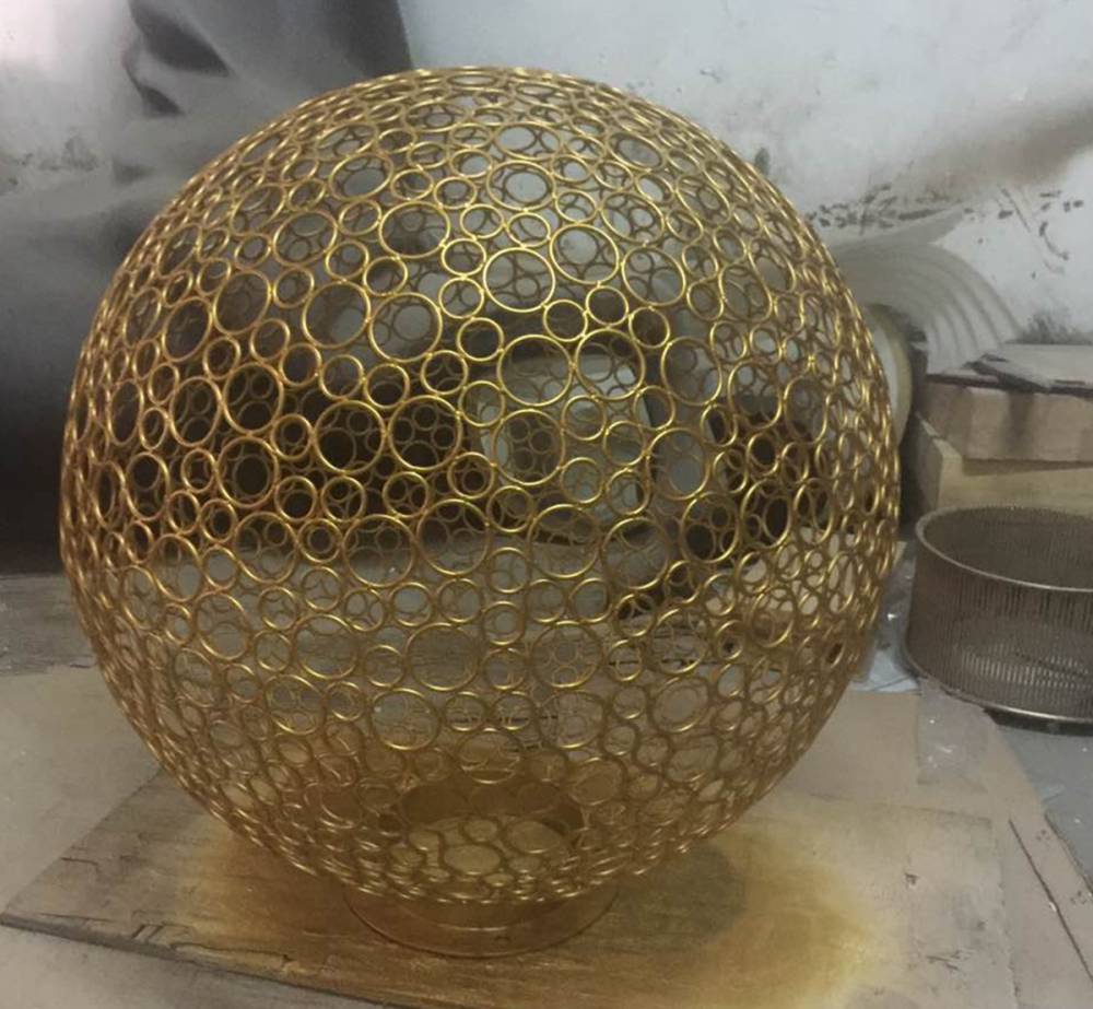 不锈钢镂空花球雕塑小品东方韵艺术雕塑不锈钢镂空球照片