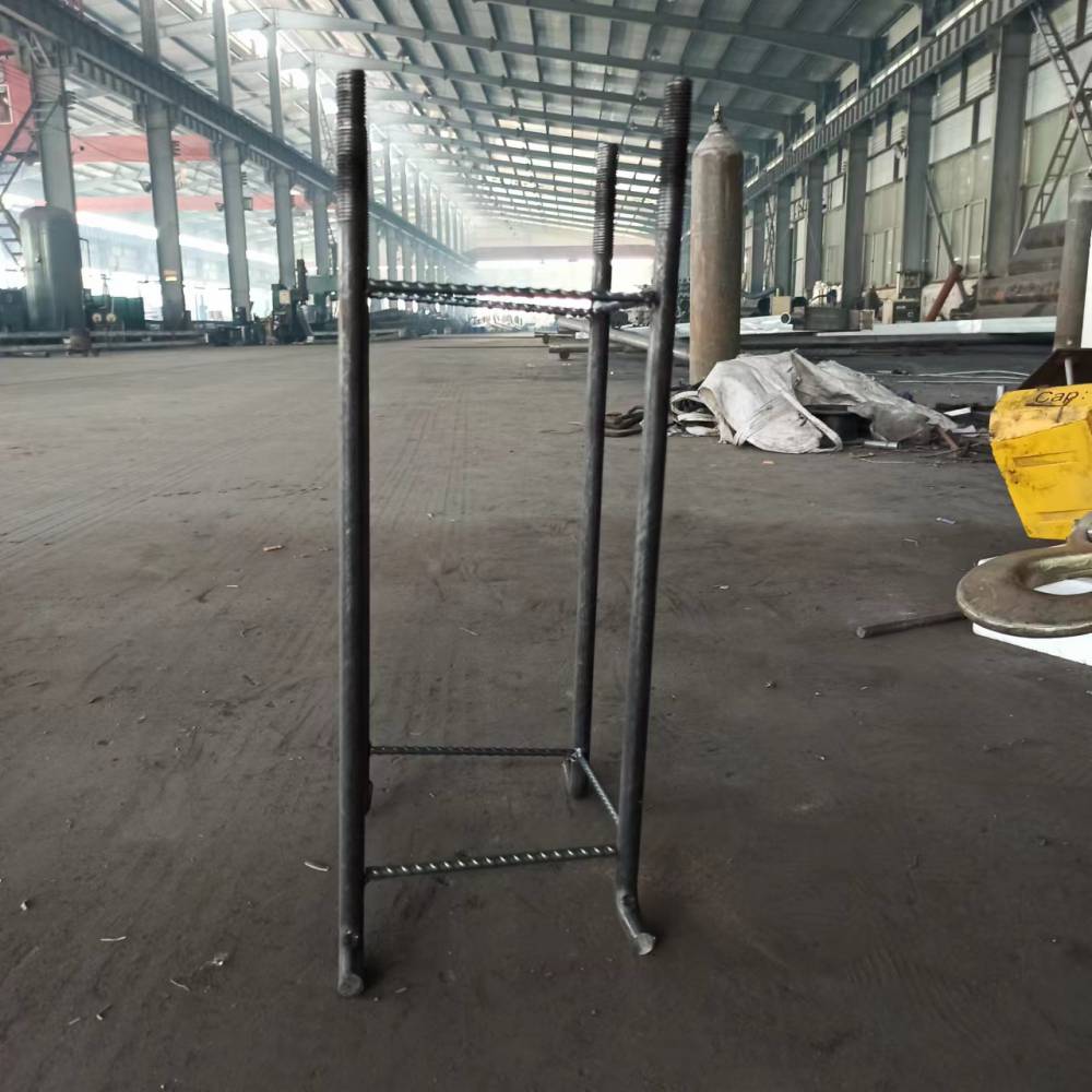 聊城太阳能路灯预埋件已经备好准备提前给客户发出