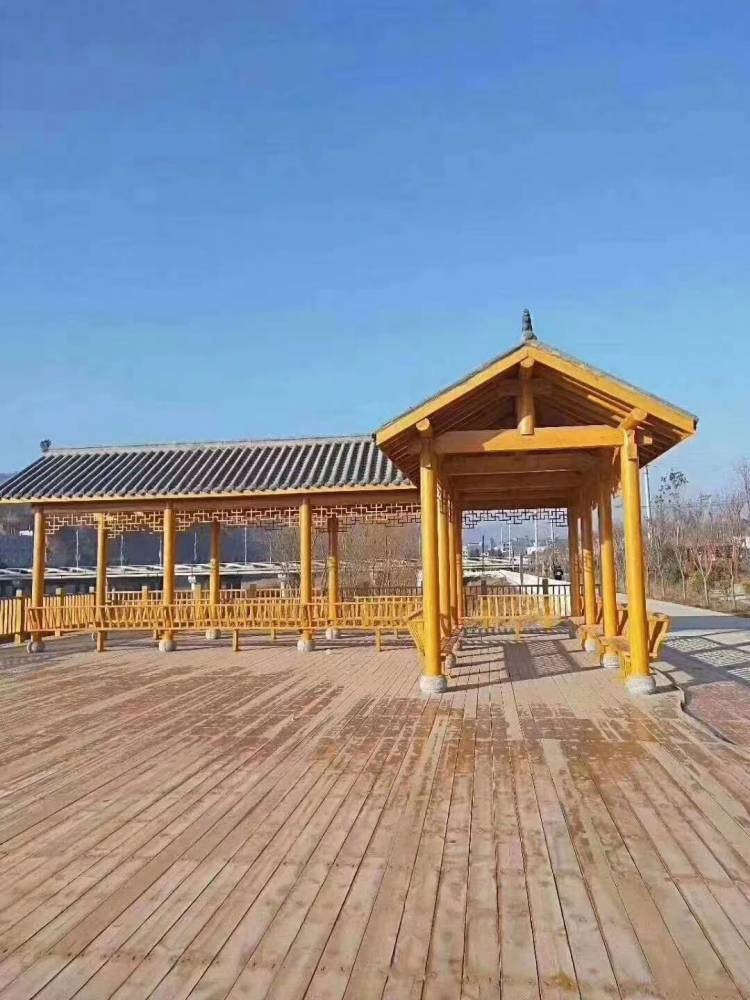 武汉沥青瓦长廊碳化木长廊