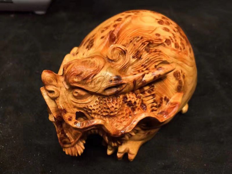 崖柏瘤疤荣归故里崖柏根雕龙龟摆件