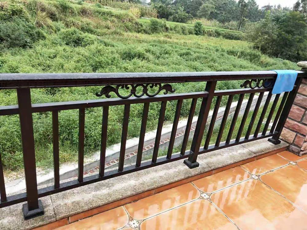 铝艺铝艺阳台护栏铝艺阳台栏杆价格