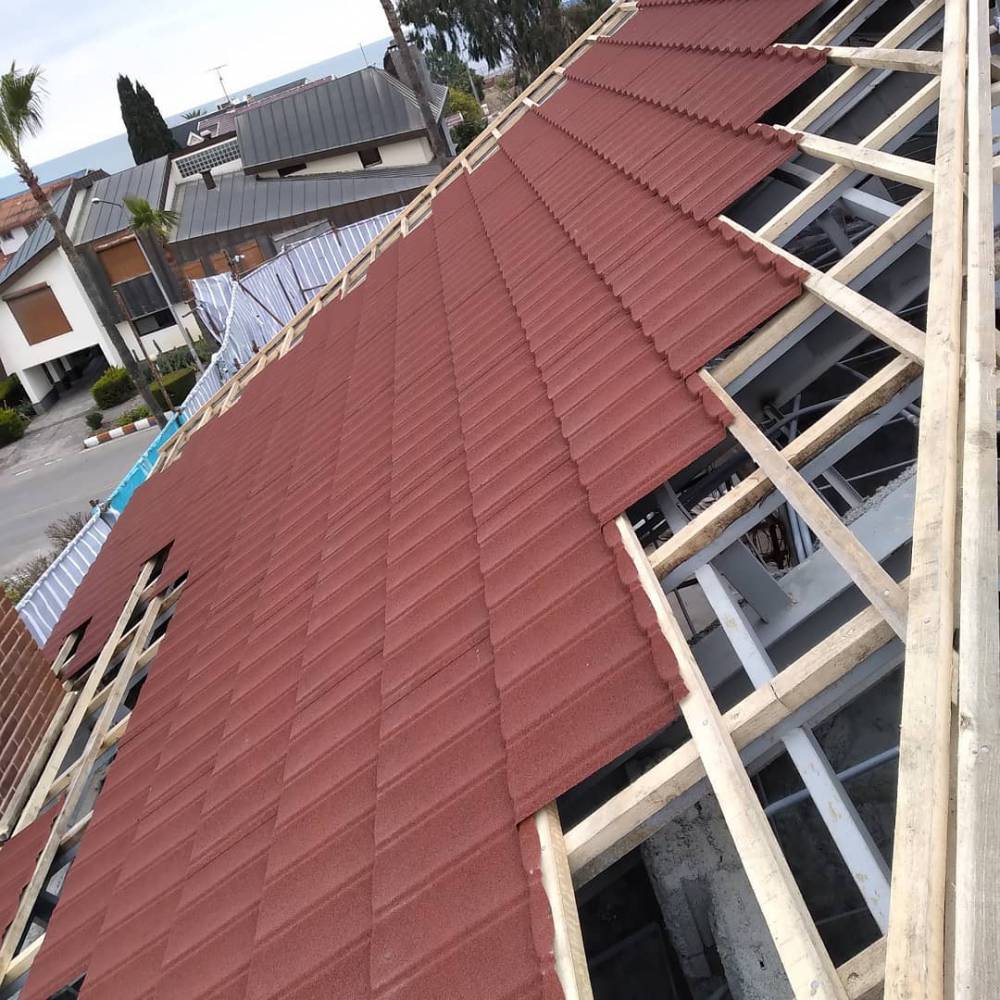 昭通威信新型屋面瓦材料加安装一条龙服务