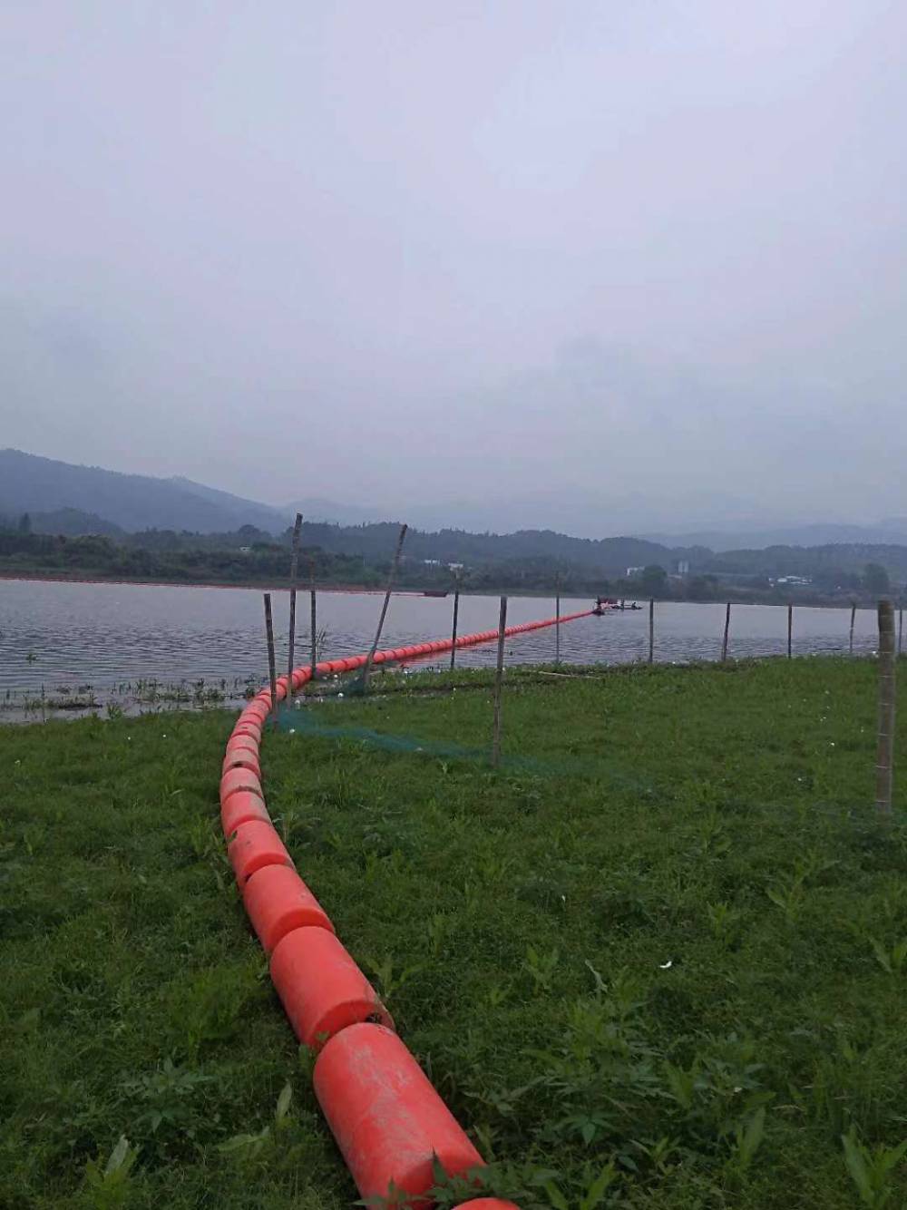 河道水电站拦污浮桶浮排 水上湖泊水草浮体拦截浮筒 欢迎来电询价