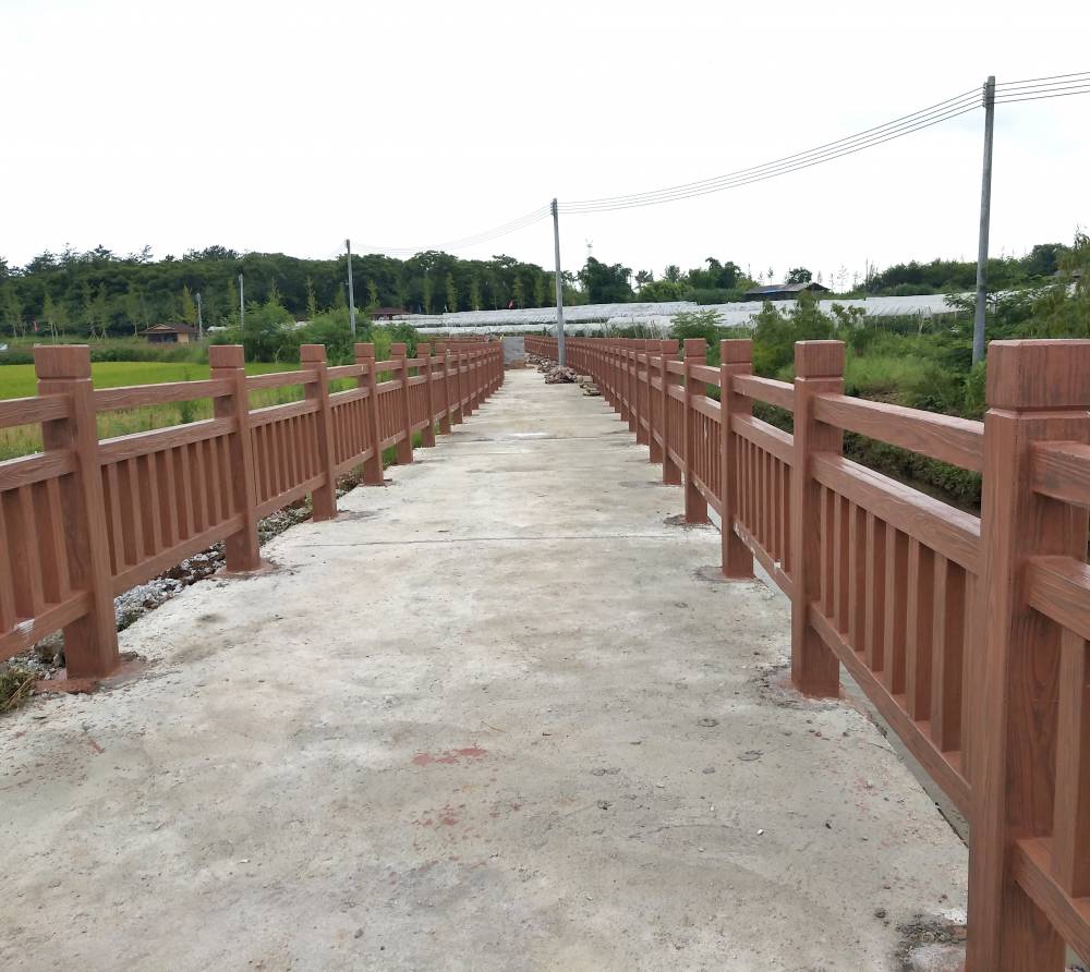 湖南邵阳市园林景区安装水泥仿木栏杆扶手艺高景观仿石围栏仿竹护栏