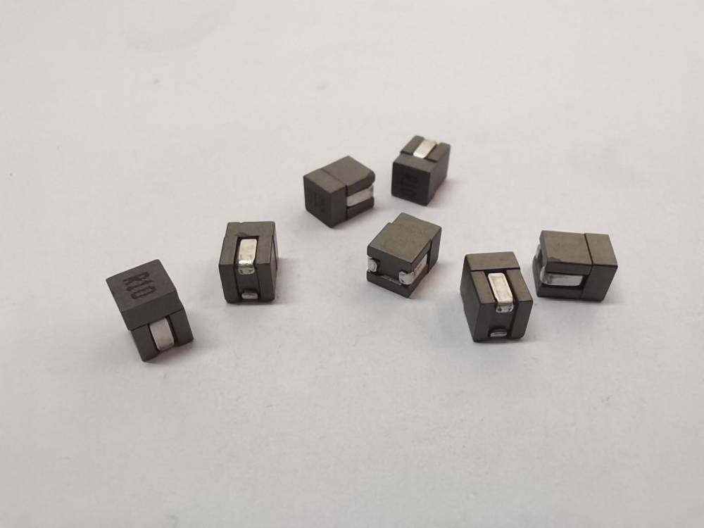 sm1608-r22mhf非晶储能扁平线大电流绕线贴片屏蔽功率电感