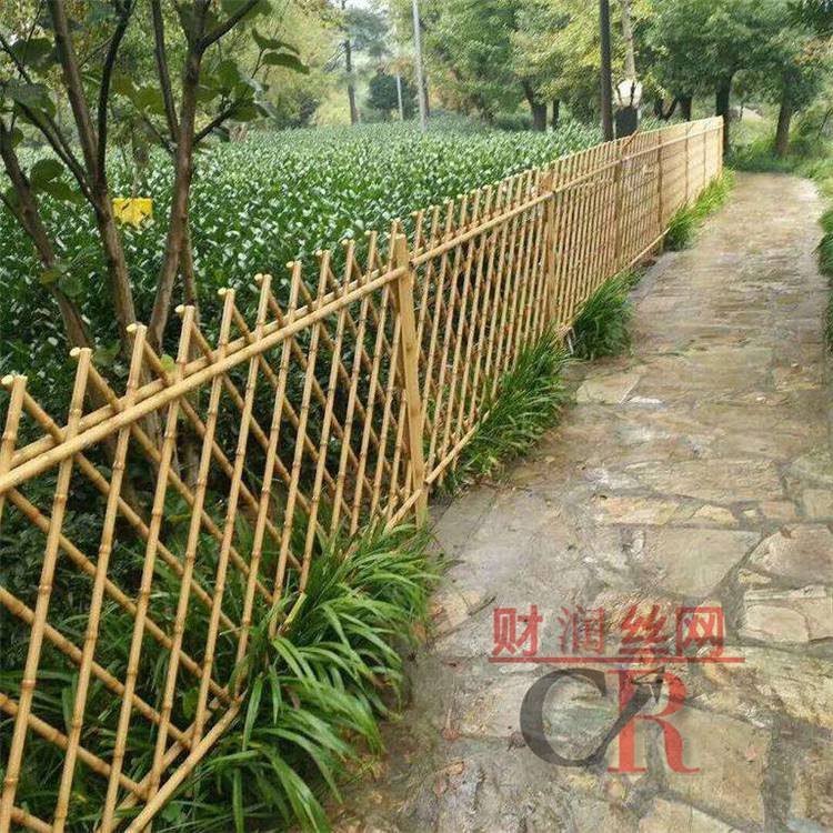 一站式采购 仿竹护栏的特点 仿竹篱笆图片 涂塑直接围栏