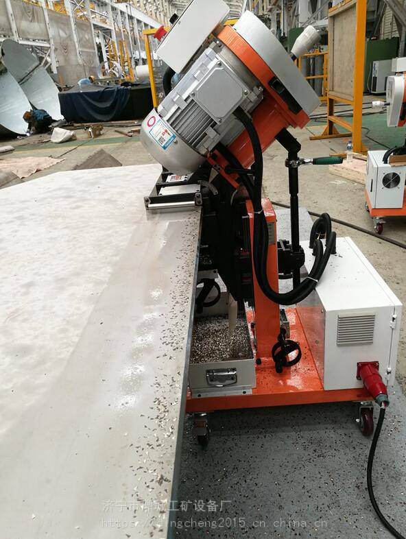 新疆乌鲁木齐小型钢板刨边机平板坡口机夹持厚度40mm全自动钢板铣边机