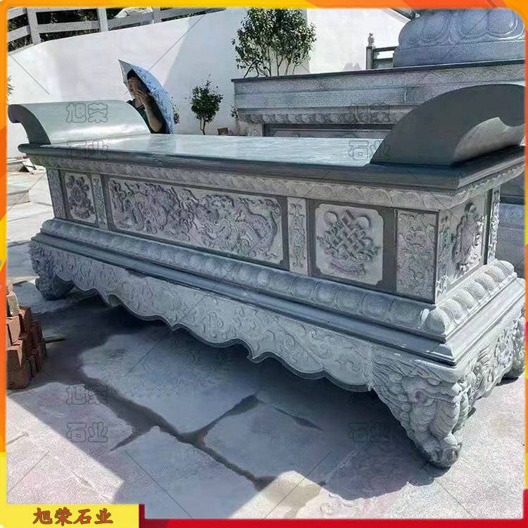 石雕贡桌古庙建筑石雕供桌佛堂芝麻黑石供桌价格